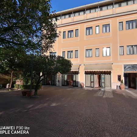 Hotel Giardino Degli Aranci Фраттамаджоре Екстер'єр фото
